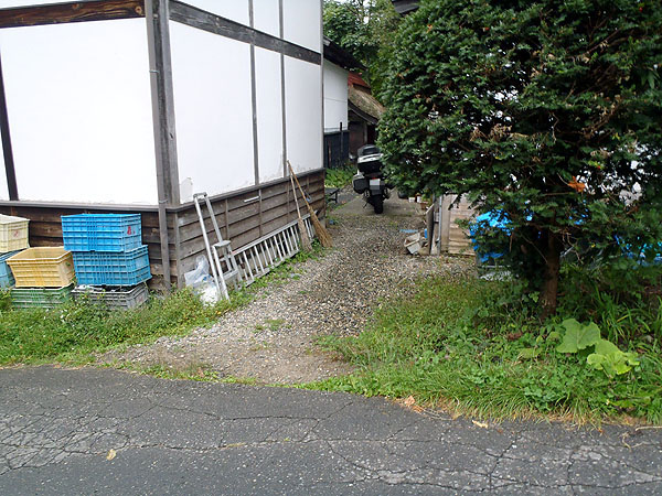 ここからバイクを入れた